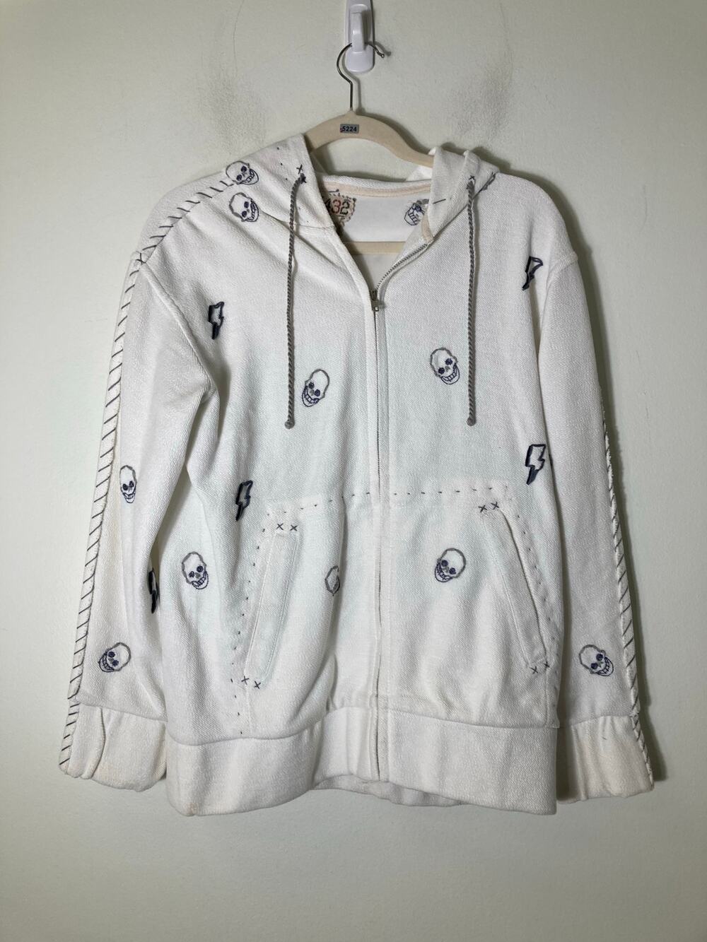 One 432 White Handmade Embroidered Skull Zip Up Hoodie Sz S